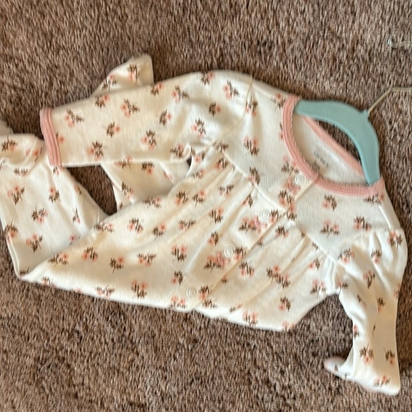Carter Floral Sleep & Play Pajamas/ Onesie size 0-3 months - Picture 4 of 5